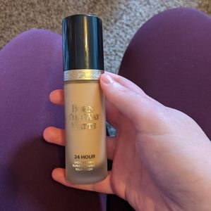 Too faced born this way foundation-shade Vanilla